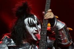 Kiss